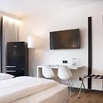 Hotel Kf By Wmm 2*
